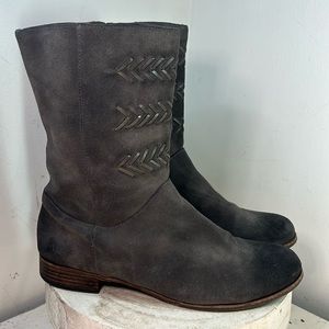 UGG AUSTRALIA Cailyn Gray Distressed Braided Suede Boots Size 12